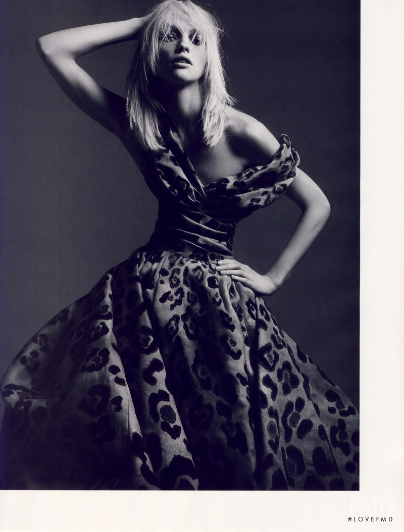 Sasha Pivovarova featured in Simplement Couture, April 2008