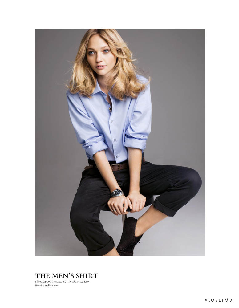 Sasha Pivovarova featured in The must-haves of the season, September 2010