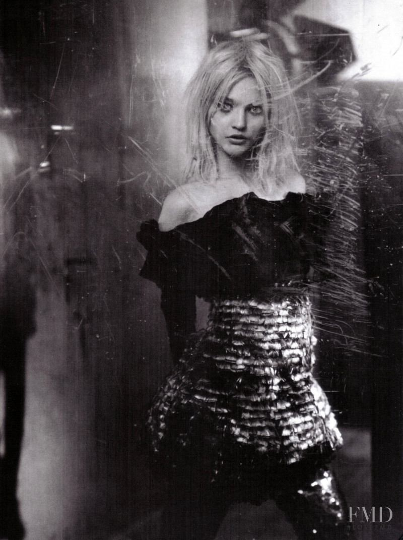 Sasha Pivovarova featured in Singular Way, October 2008