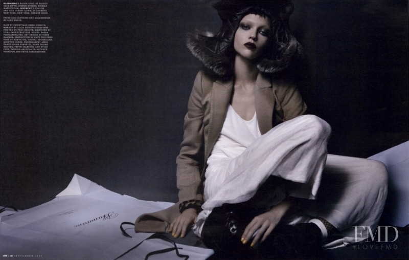 Sasha Pivovarova featured in Paper Bag Princess, September 2009