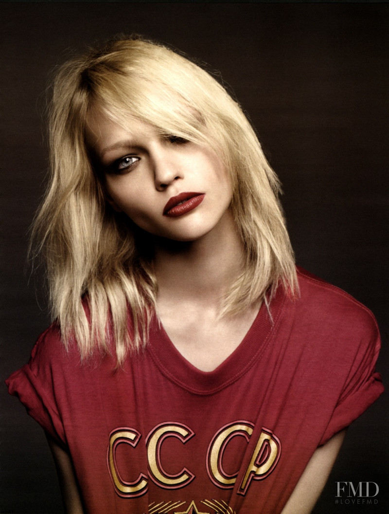 Sasha Pivovarova featured in Sasha Walked The Highway, April 2008