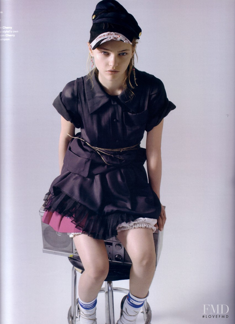 Sasha Pivovarova featured in Sonic Youth, February 2006