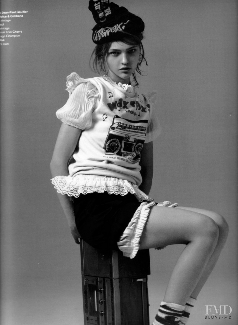 Sasha Pivovarova featured in Sonic Youth, February 2006