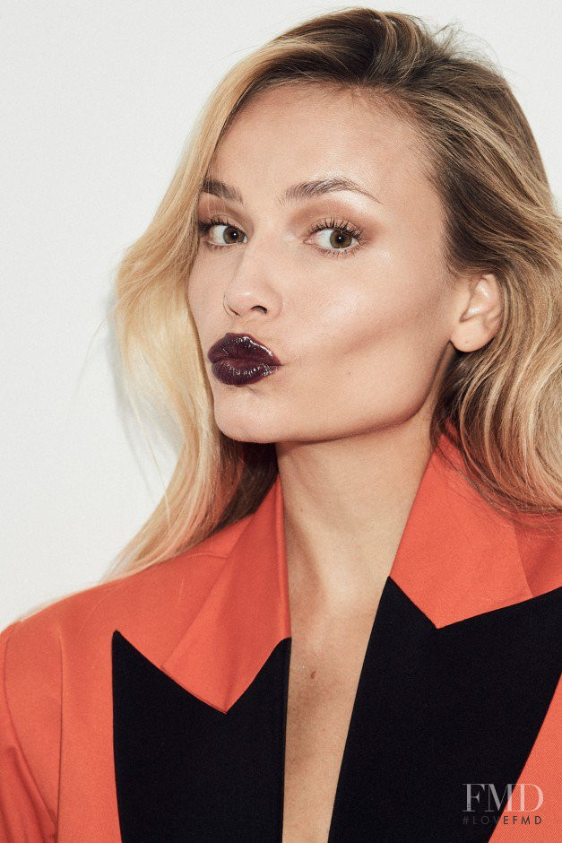 Natasha Poly featured in Natasha Poly, January 2018