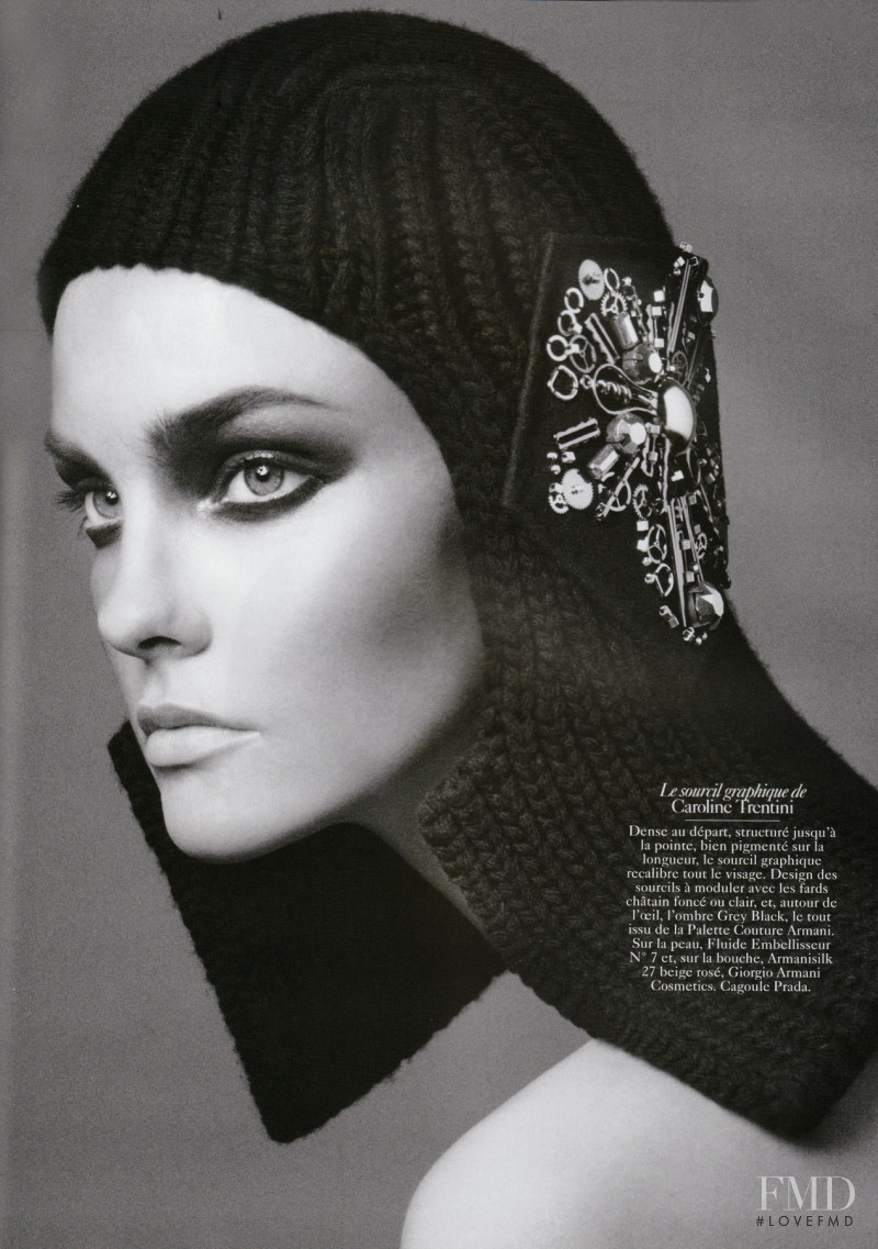 Caroline Trentini featured in 14 Visages. 14 Points Forts. 14 Secrets de BeautÃ©, November 2006