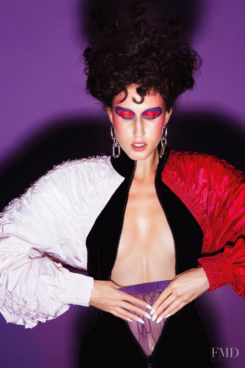 Anna Cleveland featured in Anna Cleveland, December 2017