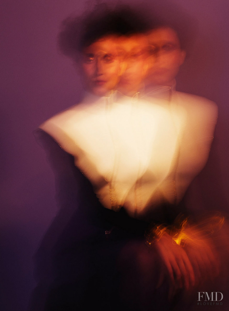 Anna Cleveland featured in Anna Cleveland, December 2017