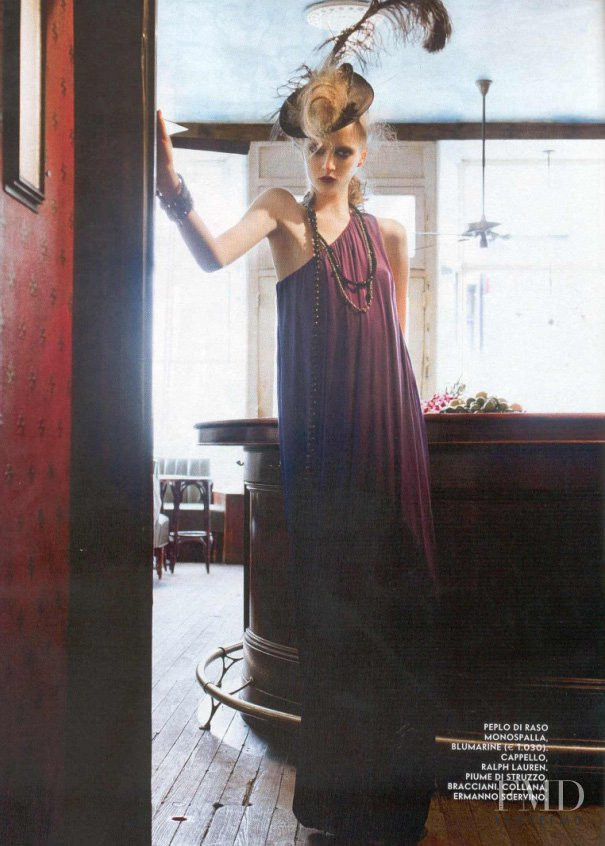 Daria Strokous featured in Viola Portafortuna, June 2009