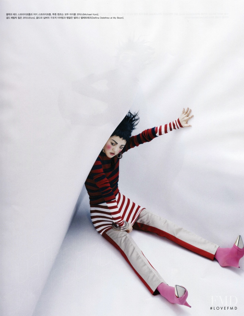 Ji Won Baek featured in Delightful Wonderland, March 2013
