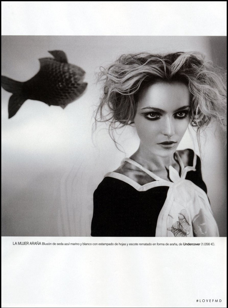 Valentina Zelyaeva featured in China Blues, April 2008