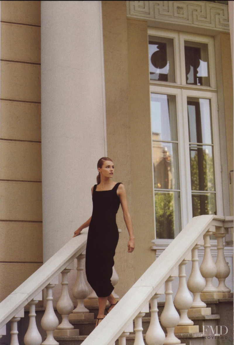 Valentina Zelyaeva featured in Un americano a Mosca, November 2007