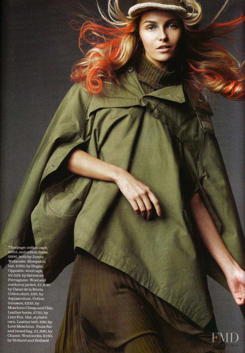 Valentina Zelyaeva featured in Cold Play, November 2010