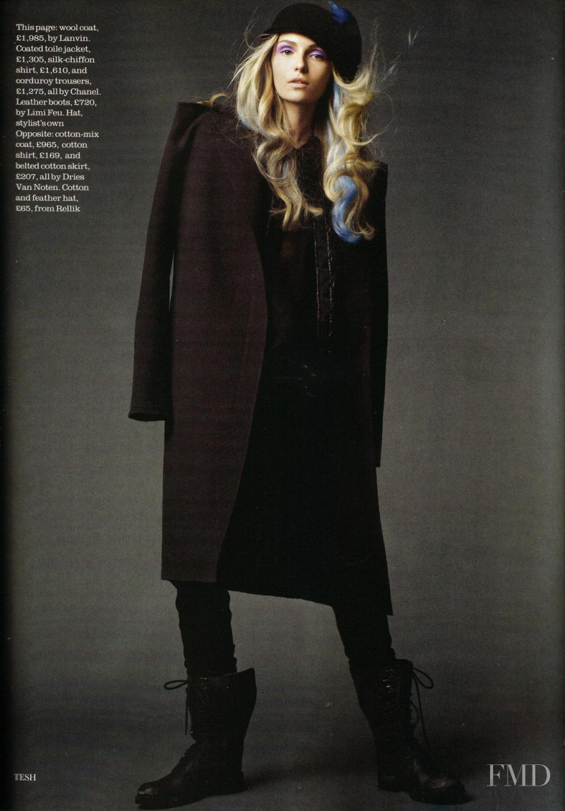 Valentina Zelyaeva featured in Cold Play, November 2010