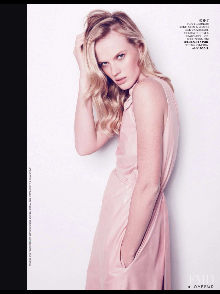 Anne Vyalitsyna featured in Il potere (del)la rosa, June 2014