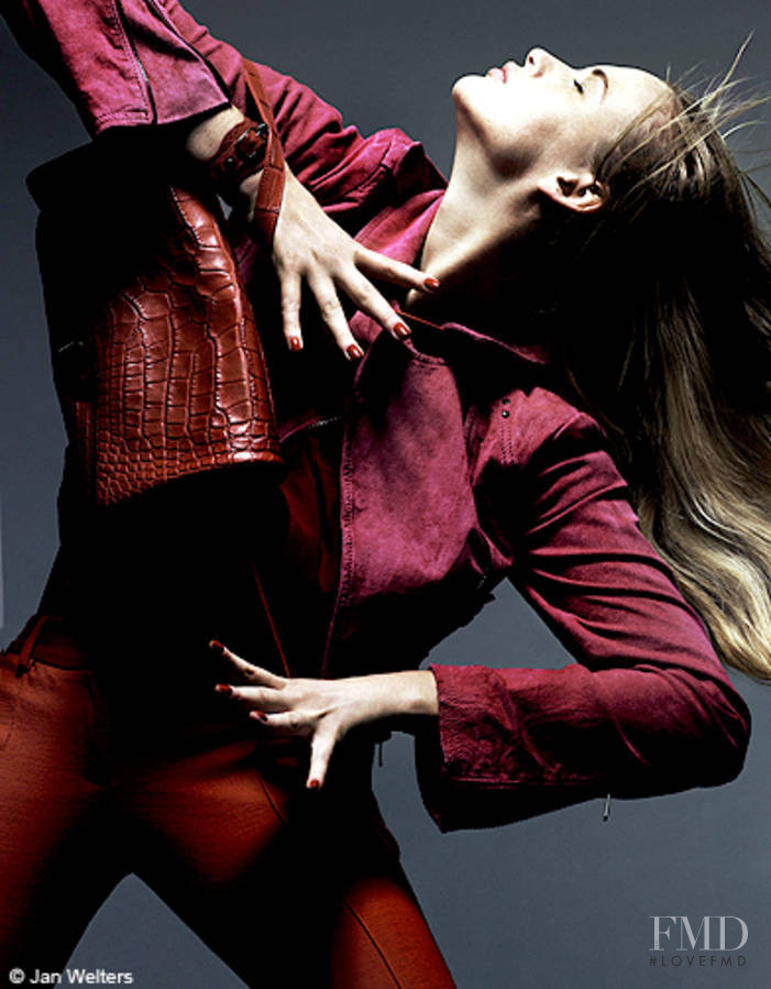 Anne Vyalitsyna featured in Red Dingue du Pink, December 2009