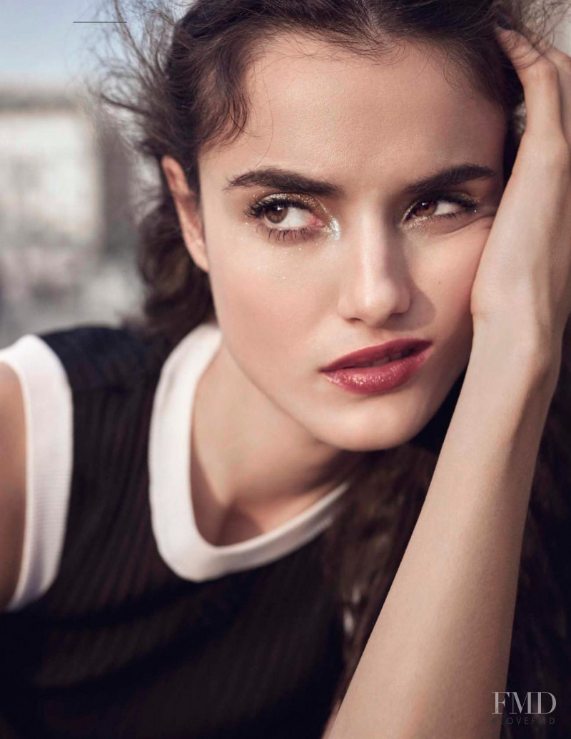 Blanca Padilla featured in Una Cara Con Angel, February 2018