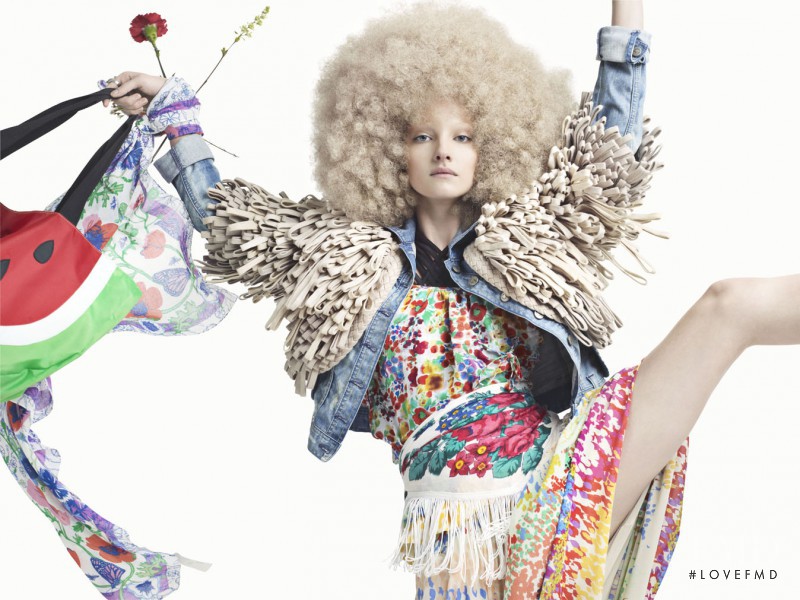 Flower Power in Elle Denmark with Amanda Norgaard - (ID:514) - Fashion ...