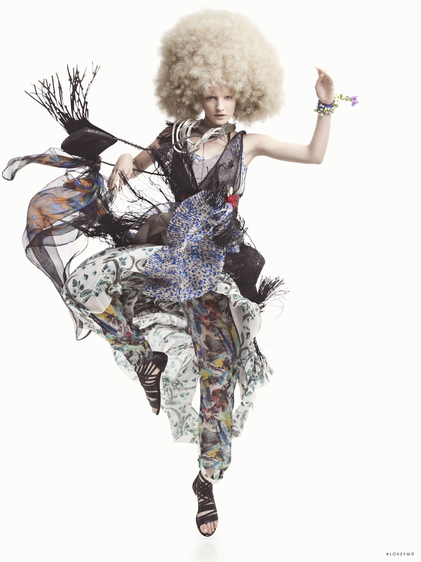 Flower Power in Elle Denmark with Amanda Norgaard - (ID:514) - Fashion ...