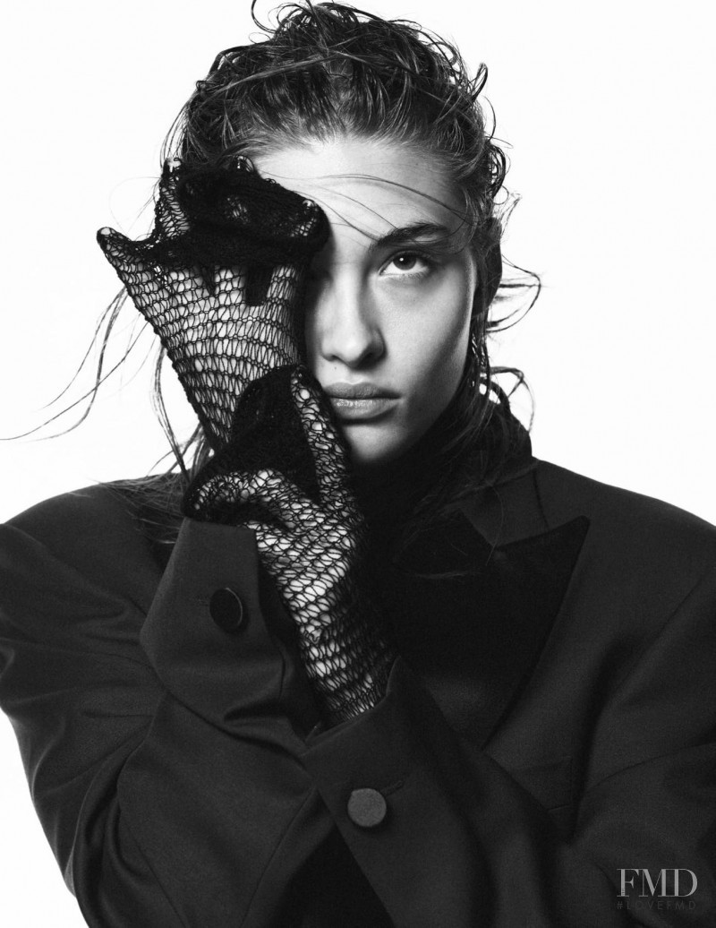 Grace Elizabeth featured in Suits, March 2018