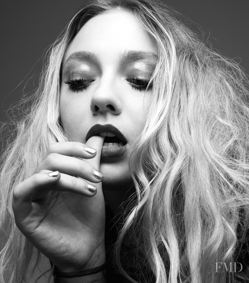 Dakota Fanning, February 2018