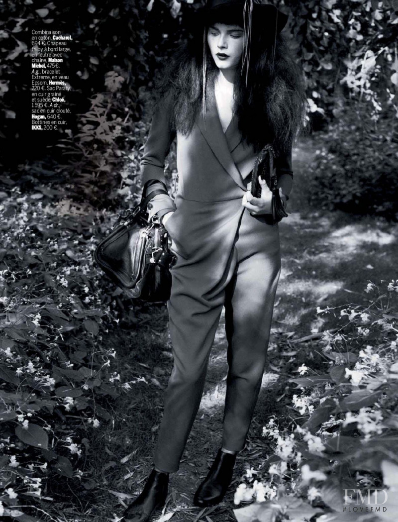 Anna de Rijk featured in Veneneux accessoires, October 2012