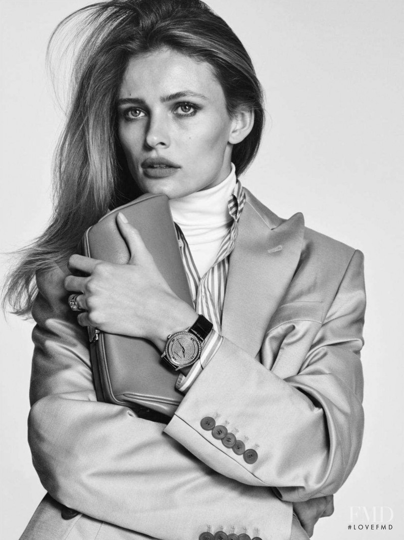 Edita Vilkeviciute featured in Belle Carrure, April 2018