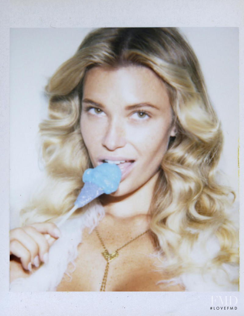 Samantha Hoopes featured in Samantha Hoopes, December 2015