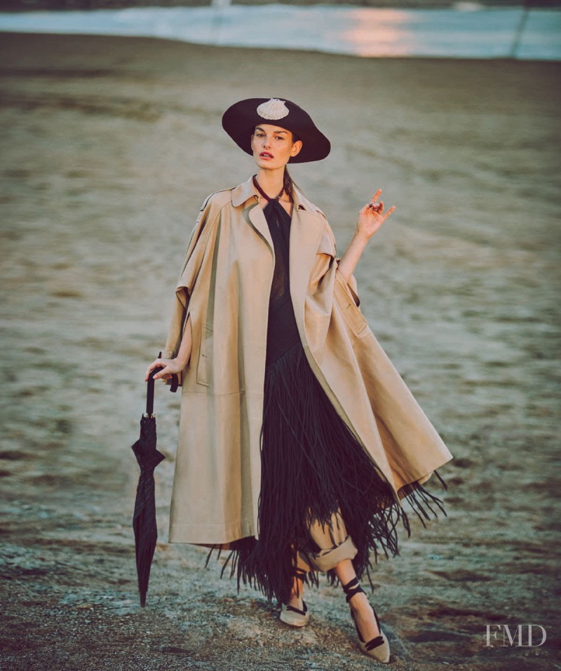 Ophélie Guillermand featured in Hasta La Bandera, April 2018