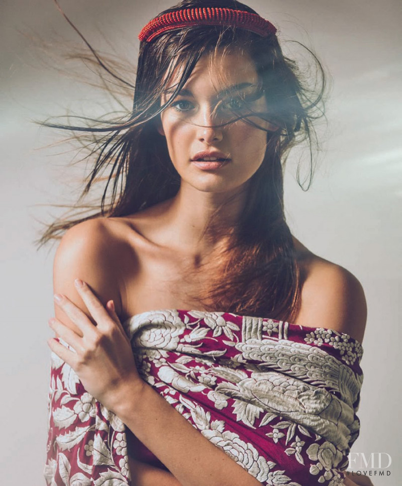 Ophélie Guillermand featured in Hasta La Bandera, April 2018