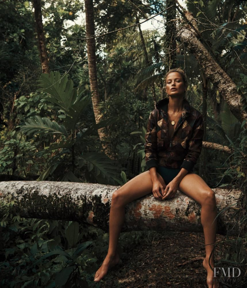 Carolyn Murphy featured in Welcome to the Jungle, April 2018