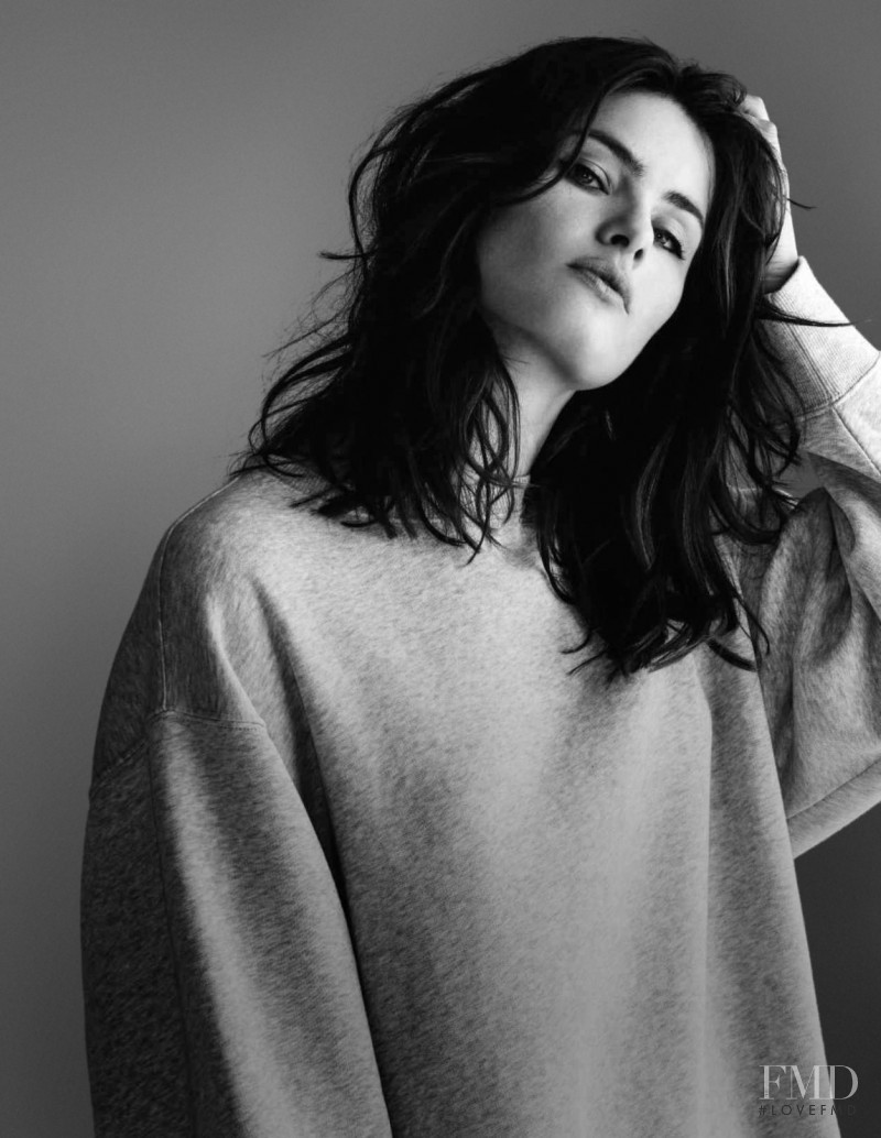 Isabeli Fontana featured in Isabeli, May 2018