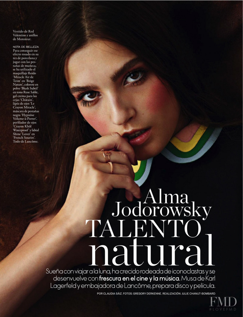Alma Jodorowsky featured in Alma Jodorowsky Talento natural, March 2016