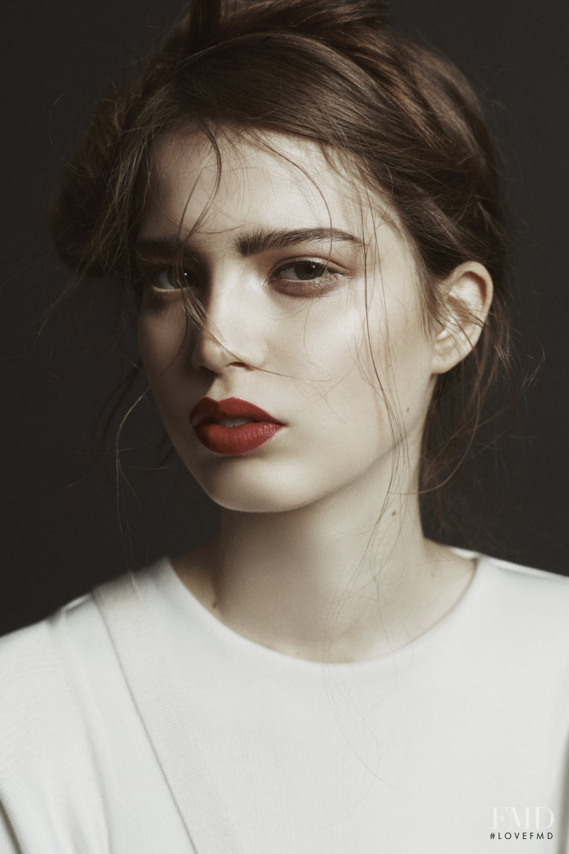 Sara Witt featured in Sara Witt, November 2016