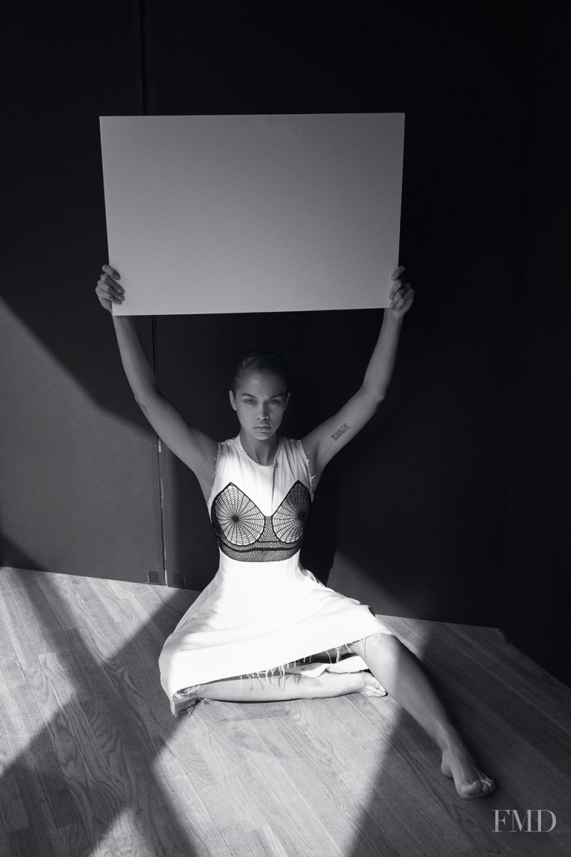 Jasmine Sanders featured in Jasmine Sanders, June 2017