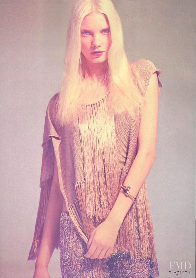 Daria Zhemkova featured in La Bella Daria, August 2012