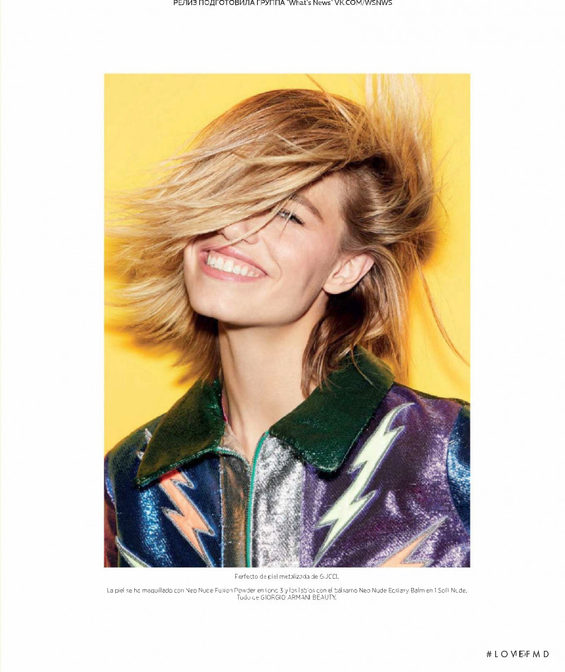 Hailey Clauson featured in Sonrie, July 2018