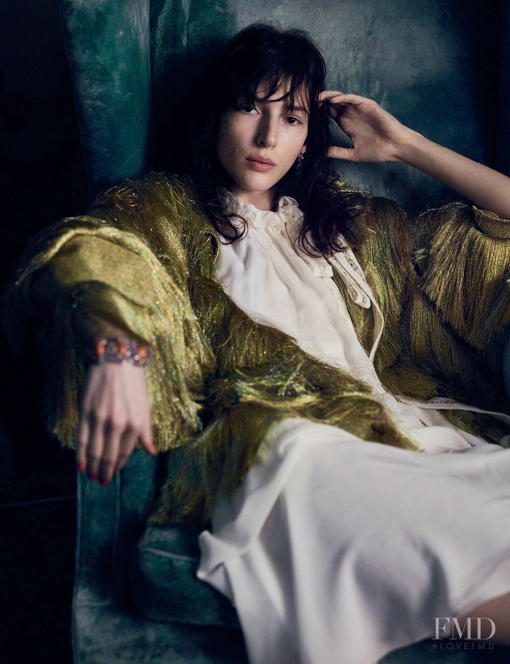Karolina Laczkowska featured in Minuetto Dark, February 2017