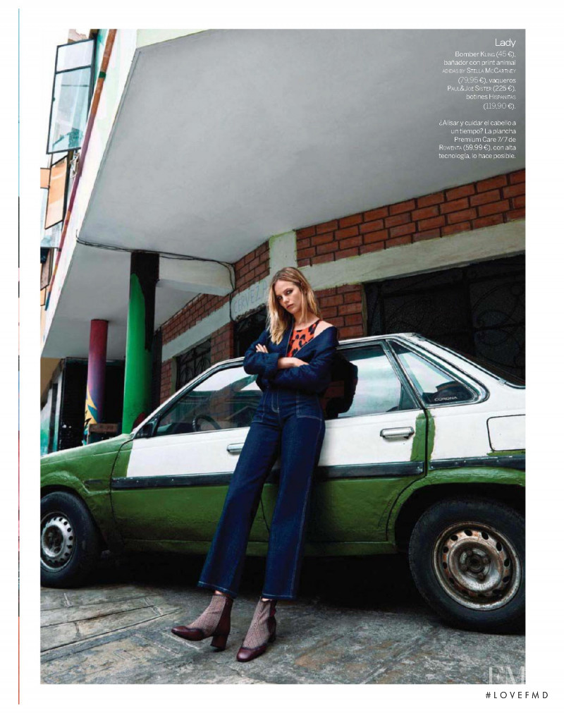 Anmari Botha featured in A Pie De Calle, October 2016