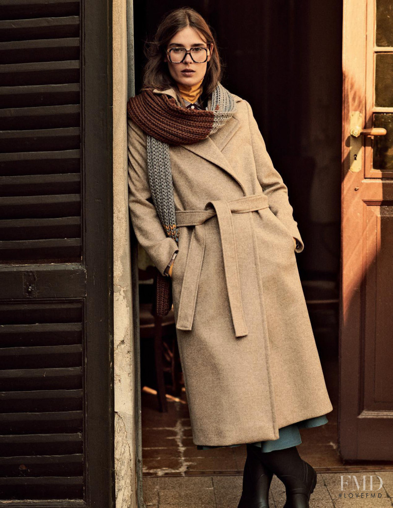 Vera Van Erp featured in Aria Di Campagna, November 2017