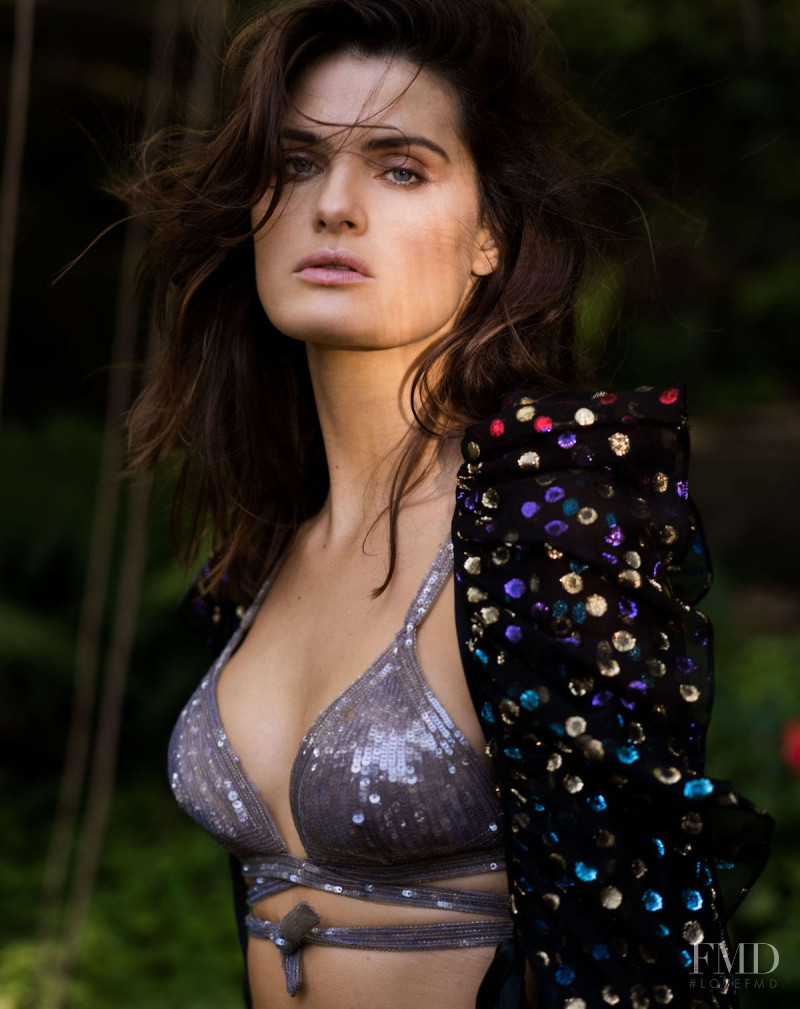 Isabeli Fontana featured in Isabeli Fontana, March 2018