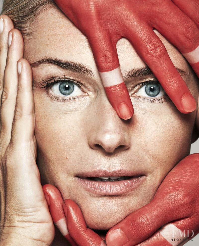 Paulina Porizkova featured in Beauty, September 2018