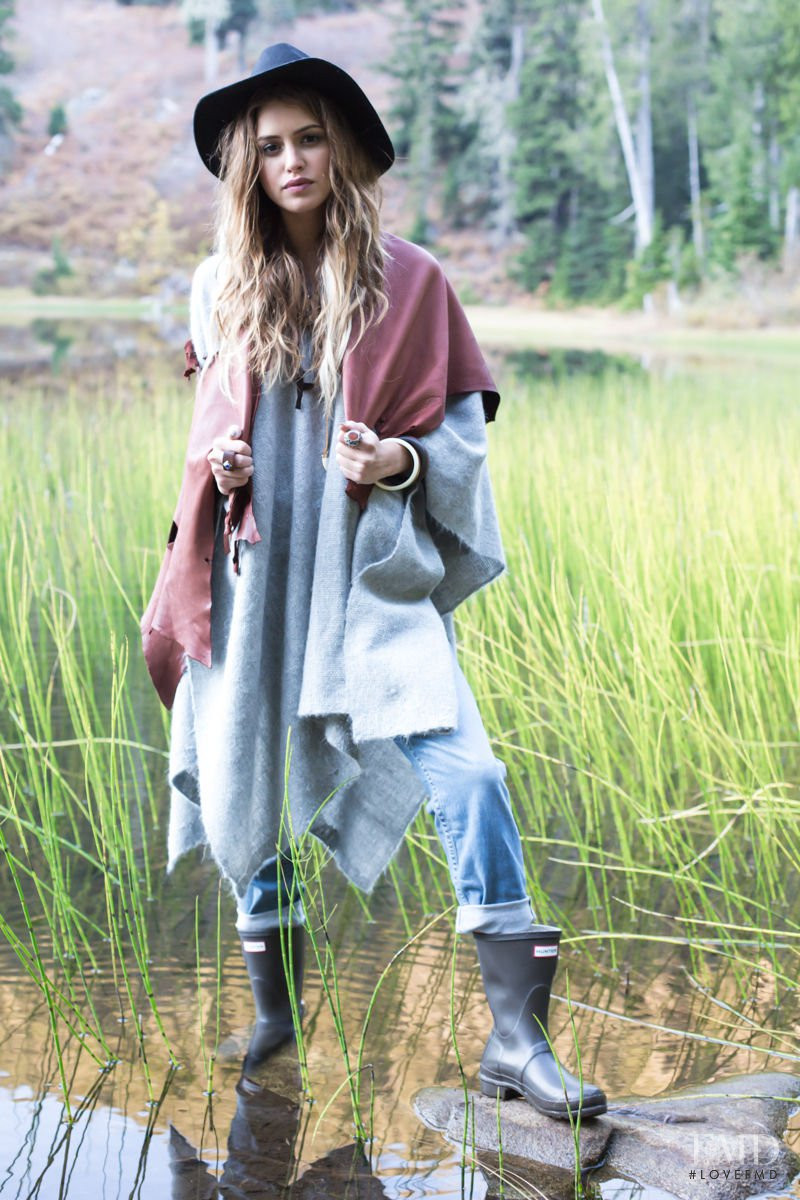 Jehane-Marie Gigi Paris featured in Hunter\'s Moon, November 2013