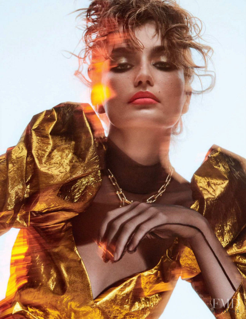 Andreea Diaconu featured in Volver Al Futuro, August 2018