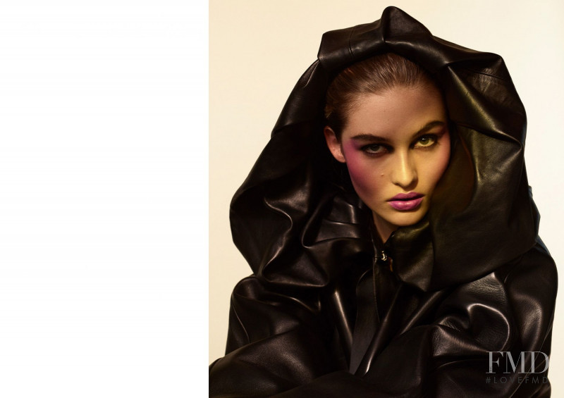 Grace Elizabeth featured in Grace Elizabeth, September 2018