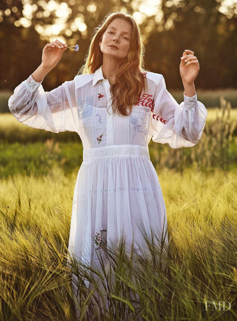 Eniko Mihalik featured in Country Girl, September 2018