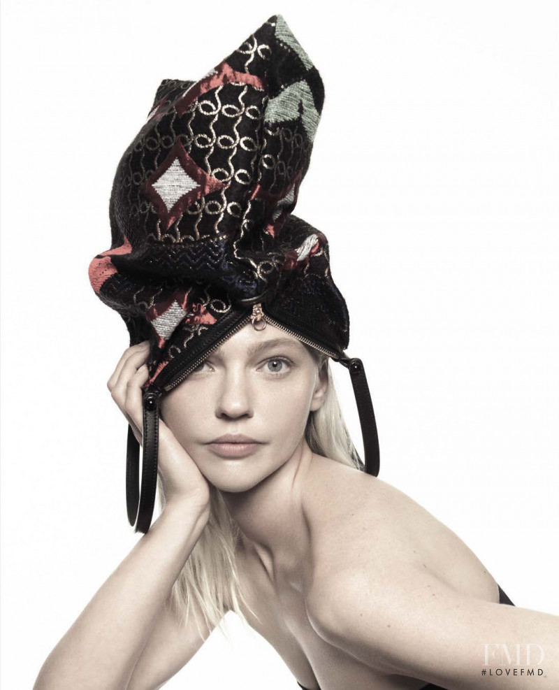 Sasha Pivovarova featured in Sasha, September 2018