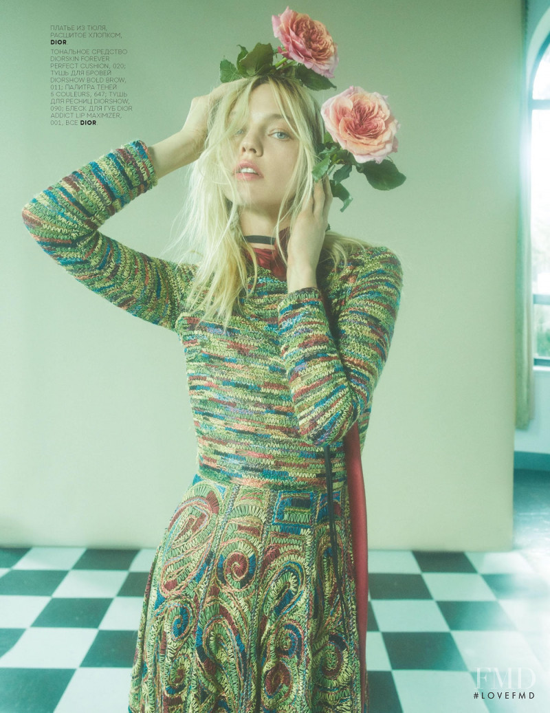 Sasha Pivovarova featured in Sasha Pivovarova, November 2018