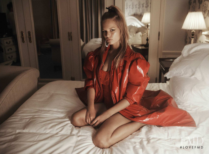 Anna Ewers featured in Minuit A Monaco, October 2018
