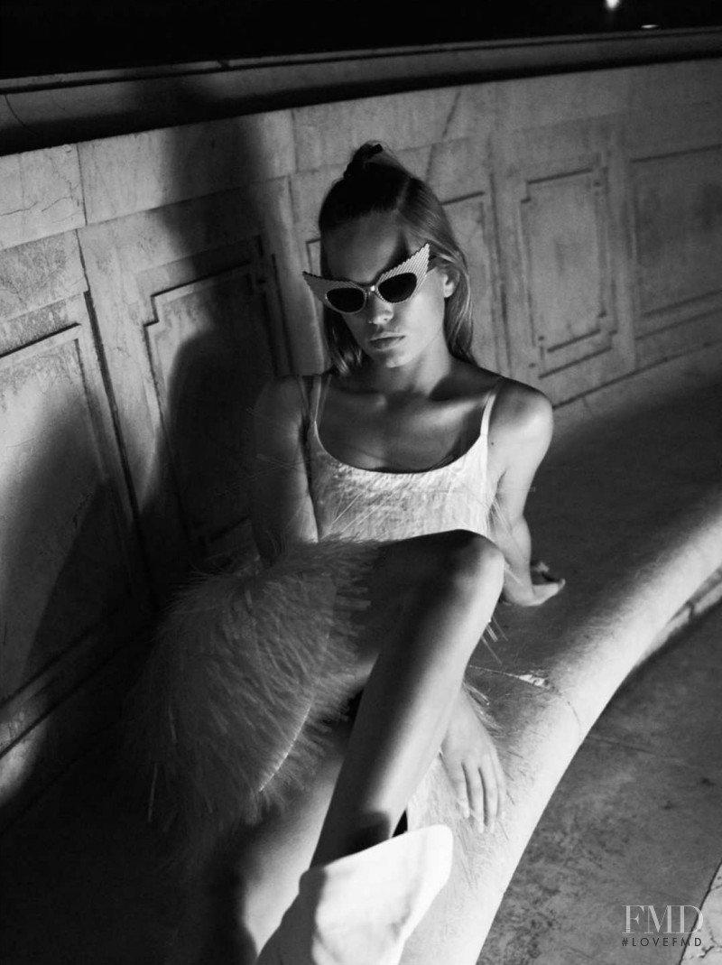 Anna Ewers featured in Minuit A Monaco, October 2018