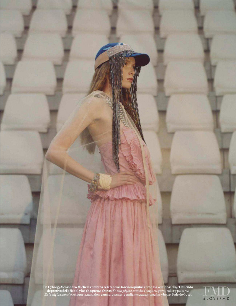 Julia Hafstrom featured in El Mago De La Moda, September 2018